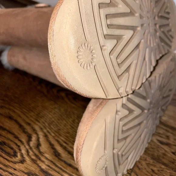 Ugh Bailey Button Boots Triplet - Picture 5 of 9